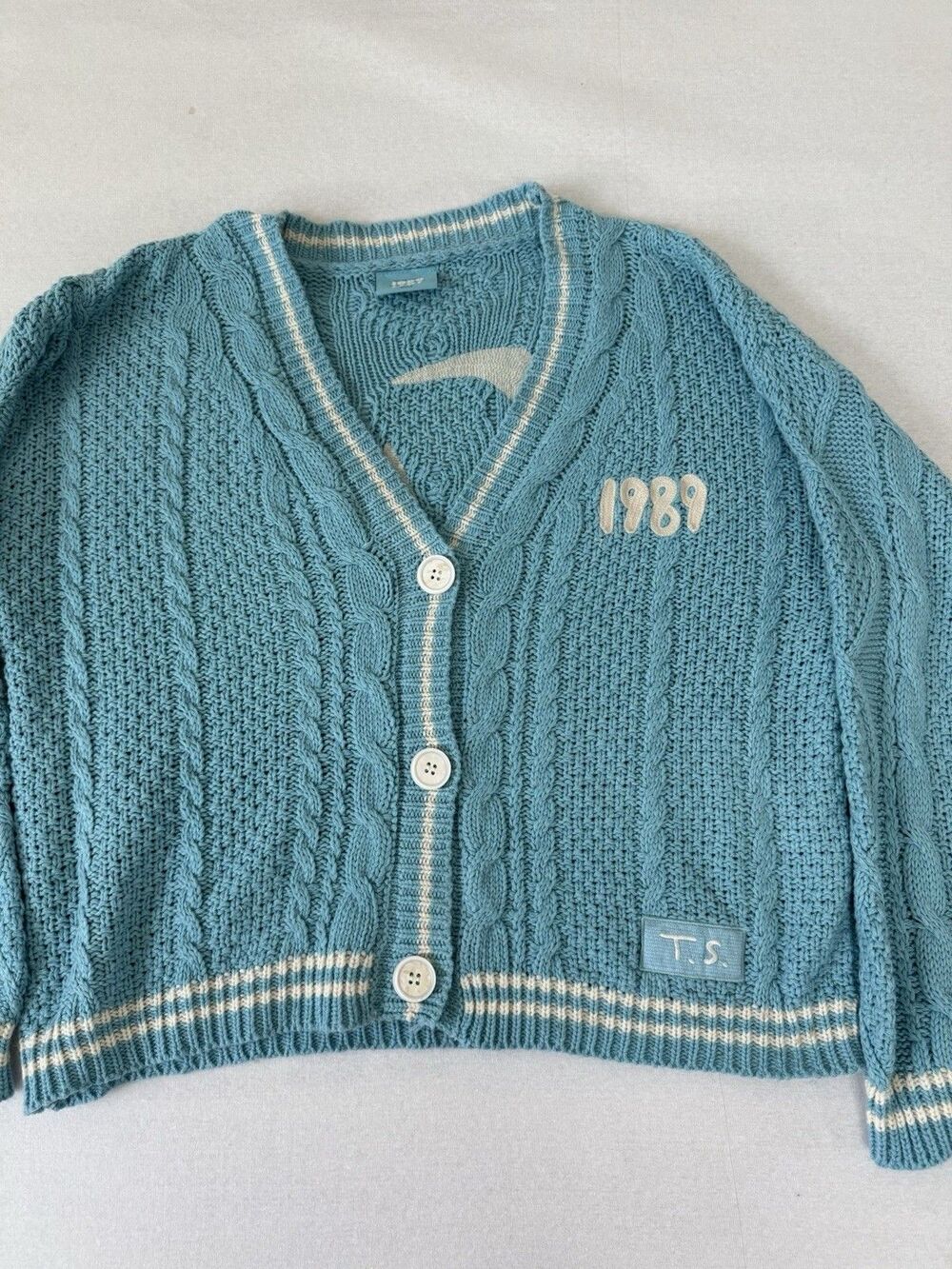 Taylor Swift 1989 Cardigan MD/LG Blue - Picture 2 of 6
